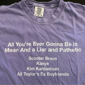 Taylor Swift - Statement Tshirt